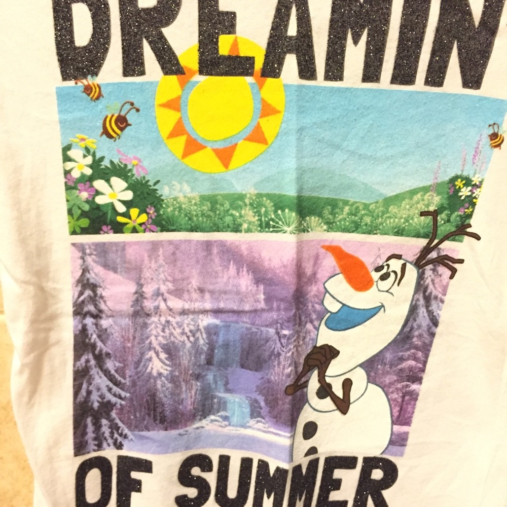 Frozen tee “dreaming of summer” size small girls